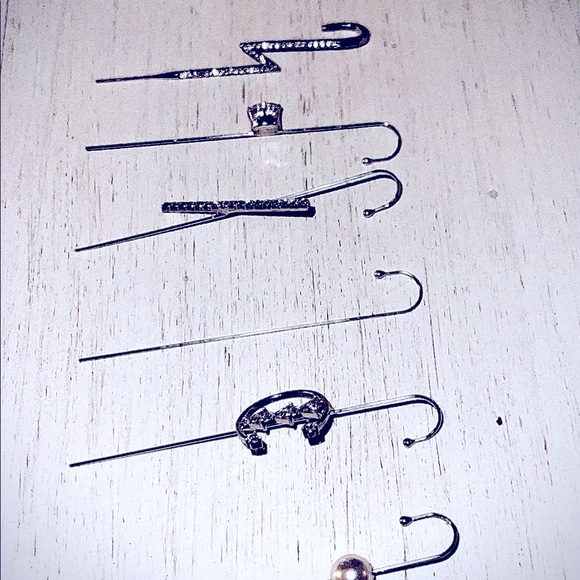 Ear Wrap Crawler Hook Earrings | Hypoallergenic Piercing Ear Cuffs - Picture 3 of 3